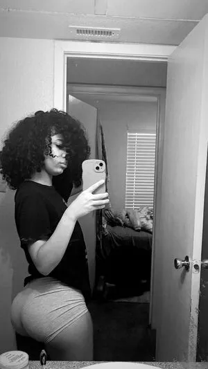 Lisa2freaky OnlyFans Leaked Free Thumbnail Picture - #zvBMigitgA
