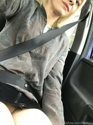 Lisa69xxx OnlyFans Leaked Free Thumbnail Picture - #K7sh3pej52