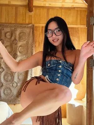 Lisahannalee OnlyFans Leaked Free Thumbnail Picture - #1wJE66troD