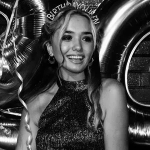 Liseli Eda OnlyFans Leaked Free Thumbnail Picture - #1QKilsAMam