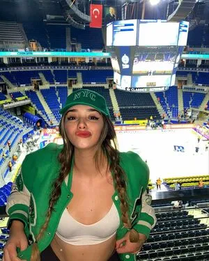 Liseli Eda OnlyFans Leaked Free Thumbnail Picture - #SzsItFLVGD