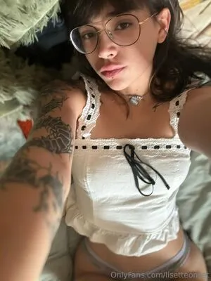 Lisetteonset OnlyFans Leaked Free Thumbnail Picture - #POWGme7Fav