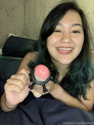 Liskissesf OnlyFans Leaked Free Thumbnail Picture - #AojGWP0TdF
