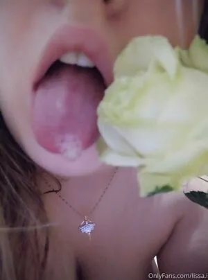 Lissaviip OnlyFans Leaked Free Thumbnail Picture - #PxLkFDUNEZ