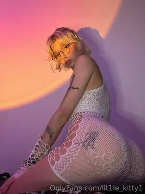 Lit1le Kitty1 OnlyFans Leaked Free Thumbnail Picture - #9BMLd1QV2C