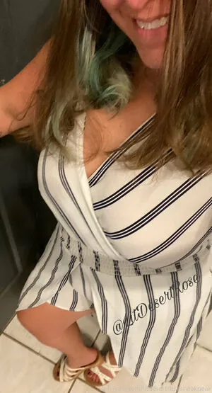 Litdesertrosesneakpeak OnlyFans Leaked Free Thumbnail Picture - #01MftSyQJs