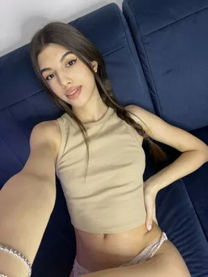 Litlleannie OnlyFans Leaked Free Thumbnail Picture - #PjZ9g20mZ2