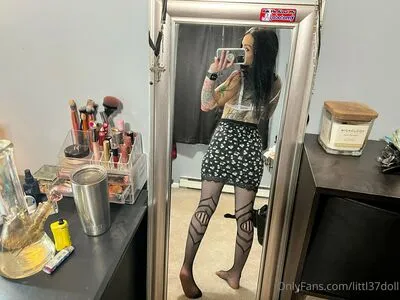 Littl37doll OnlyFans Leaked Free Thumbnail Picture - #LDhxdhx9QI