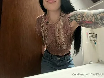 Littl37doll OnlyFans Leaked Free Thumbnail Picture - #nCCLtP5hH3