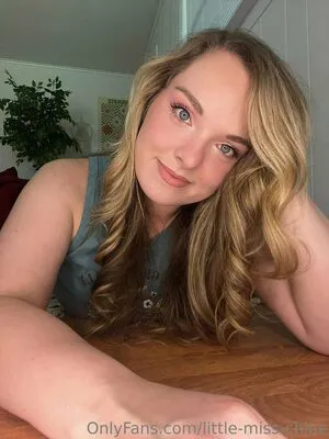 Little Miss Chloe OnlyFans Leaked Free Thumbnail Picture - #2hOyznUvTr