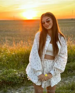 Little Mollyy OnlyFans Leaked Free Thumbnail Picture - #6Px29WVujJ