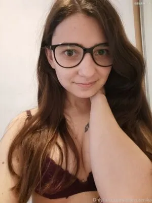 Little Nika Aka Littlecutenika OnlyFans Leaked Free Thumbnail Picture - #ozAlVUuWFg