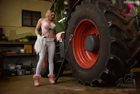 Little Princess Hedi OnlyFans Leaked Free Thumbnail Picture - #XMetN8YX7f