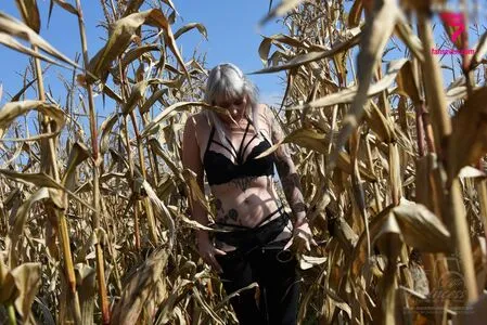 Little Princess Hedi OnlyFans Leaked Free Thumbnail Picture - #aREU9KdwPA