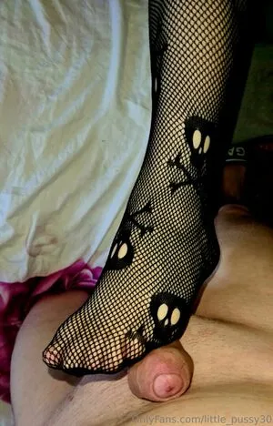 Little Pussy30 OnlyFans Leaked Free Thumbnail Picture - #MOisBaE2iM