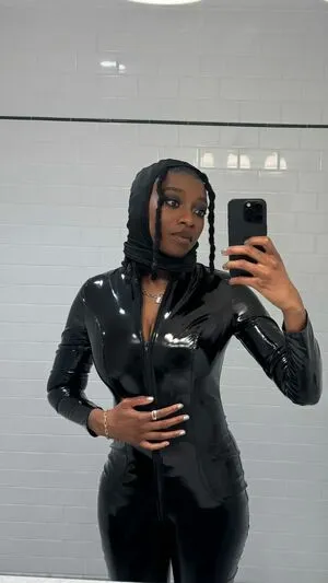 Little Simz OnlyFans Leaked Free Thumbnail Picture - #sipS4SpGwo