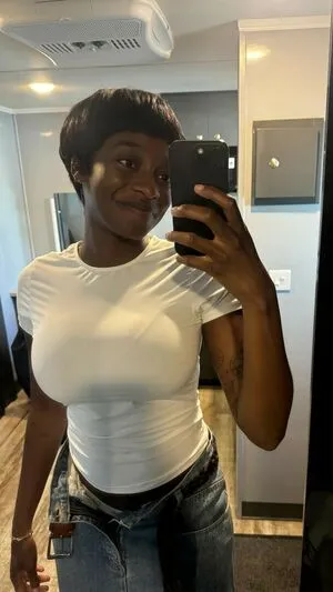 Little Simz OnlyFans Leaked Free Thumbnail Picture - #yuHGIjRVBE