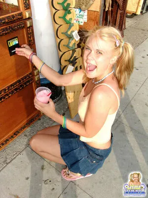 Little Summer OnlyFans Leaked Free Thumbnail Picture - #l8Y1ShFxXa