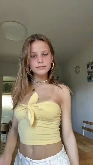 Little Zoee OnlyFans Leaked Free Thumbnail Picture - #967rPXqHS5