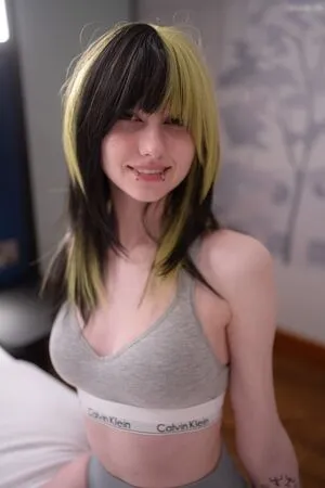 little_emo_kitten OnlyFans Leaked Free Thumbnail Picture - #04UIyMjhRd