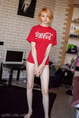 little_emo_kitten OnlyFans Leaked Free Thumbnail Picture - #IvhO5d32TR