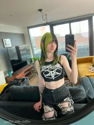 little_emo_kitten OnlyFans Leaked Free Thumbnail Picture - #TypW3ngVrl