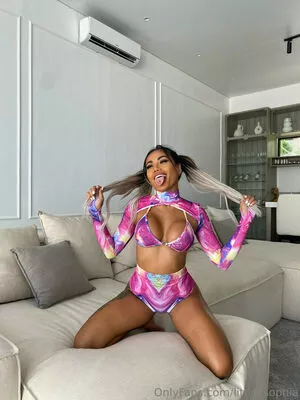 little_sophia OnlyFans Leaked Free Thumbnail Picture - #1QtGuaDVqv