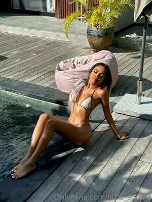 little_sophia OnlyFans Leaked Free Thumbnail Picture - #4siX5c8G7j