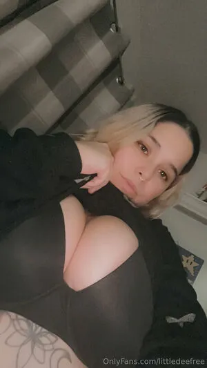 Littledeefree OnlyFans Leaked Free Thumbnail Picture - #9gSKLA7CDz