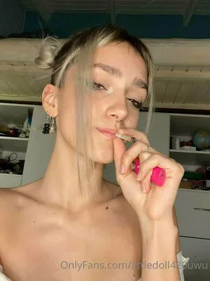 Littledoll420uwu OnlyFans Leaked Free Thumbnail Picture - #CSNvtMX58z