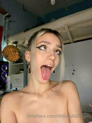 Littledoll420uwu OnlyFans Leaked Free Thumbnail Picture - #CWv823ESTK