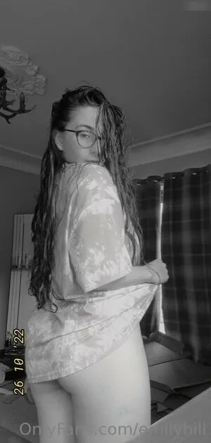 Littlee33 Emily Hill OnlyFans Leaked Free Thumbnail Picture - #kJa09RbjRi