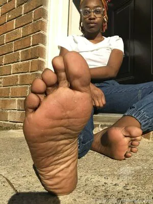 Littleebonyfeet OnlyFans Leaked Free Thumbnail Picture - #VQrfIqByU9