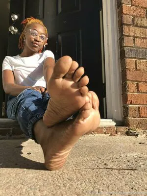 Littleebonyfeet OnlyFans Leaked Free Thumbnail Picture - #tGRXTg8Ni4
