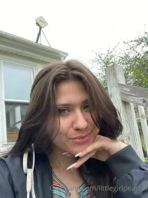 Littlegirlpeachh OnlyFans Leaked Free Thumbnail Picture - #pVvFrqUhbV