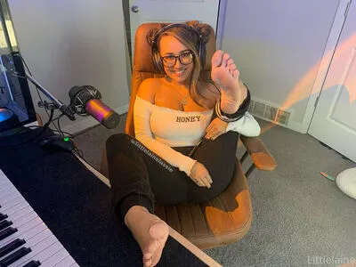 Littlelainelassie OnlyFans Leaked Free Thumbnail Picture - #YXpHnjiRIn