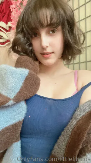 Littlelilycos OnlyFans Leaked Free Thumbnail Picture - #4wwZy1Og8b