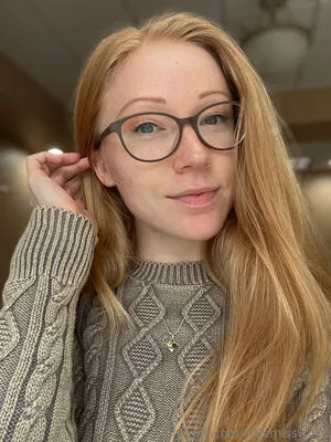 Littlemiss Rose OnlyFans Leaked Free Thumbnail Picture - #LppejrBe3K