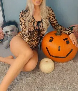 Littlemissconnie OnlyFans Leaked Free Thumbnail Picture - #aq1CgC0FD4