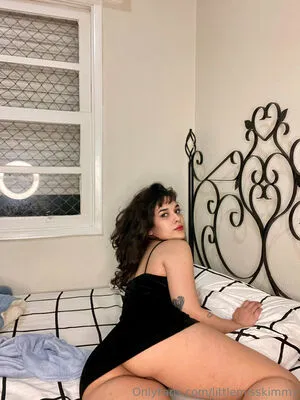 Littlemisskimmy OnlyFans Leaked Free Thumbnail Picture - #fF50WdpimE