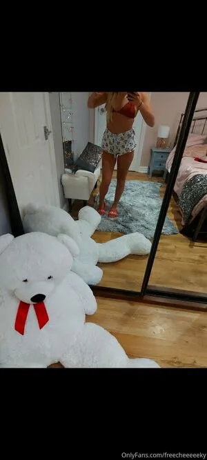 Littlemisslouj OnlyFans Leaked Free Thumbnail Picture - #8tLqc526k9