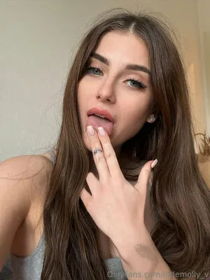 Littlemolly V OnlyFans Leaked Free Thumbnail Picture - #miHr3WEO8M