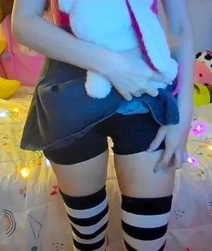 Littleniivt OnlyFans Leaked Free Thumbnail Picture - #2hInjCOfGV