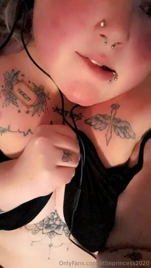 Littleprincess2020 OnlyFans Leaked Free Thumbnail Picture - #z7CC2Sguaj