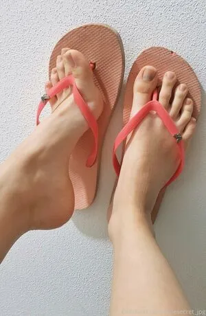 Littlesecret Jpg OnlyFans Leaked Free Thumbnail Picture - #7iMUfxjZWW