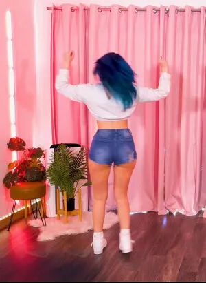 Littlesiha OnlyFans Leaked Free Thumbnail Picture - #Ndiby8APz3