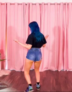 Littlesiha OnlyFans Leaked Free Thumbnail Picture - #UmBkvckoVi