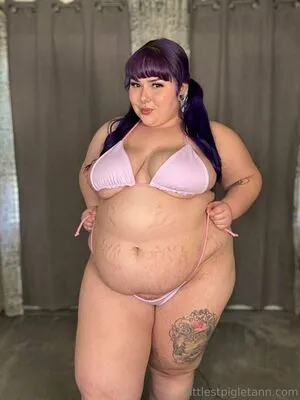 Littlestpigletann OnlyFans Leaked Free Thumbnail Picture - #6XxGtz1x5E
