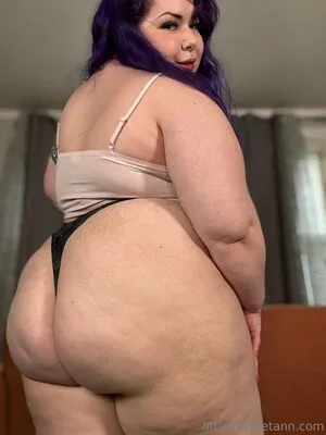 Littlestpigletann OnlyFans Leaked Free Thumbnail Picture - #aD3qqjFTuS