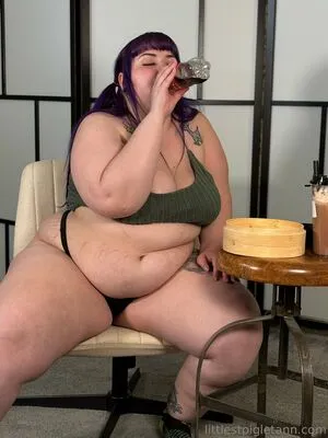Littlestpigletann OnlyFans Leaked Free Thumbnail Picture - #zfZ26YF495